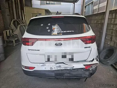 Photo 1 of 26: 2017 Kia Sportage — Korean insurance auction