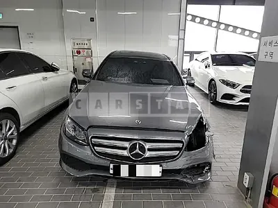 Photo 1 of 36: 2020 Mercedes-Benz E 300, VIN W1KZF4JB8LA766446 — Korean insurance auction
