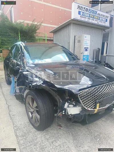Photo 1 of 6: 2022 Genesis GV70, VIN KMTMA81BBPU092629 — Korean insurance auction