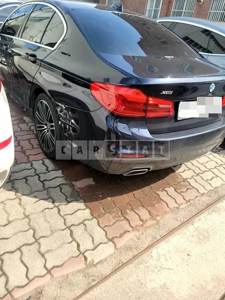 Photo 2 of 27: 2020 BMW 520d xDrive M Sport Packag, VIN WBAJF5104LCE58464 — Korean insurance auction