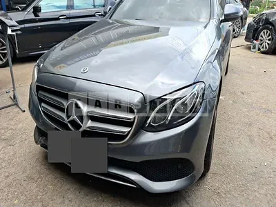 Photo 1 of 4: 2018 Mercedes-Benz E200 — Korean insurance auction