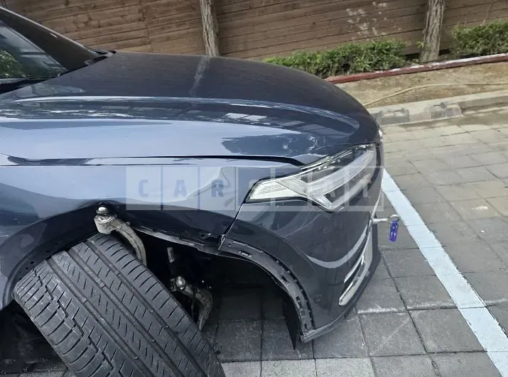 Photo 2 of 26: 2023 Volvo XC90T8 AWD — Korean insurance auction
