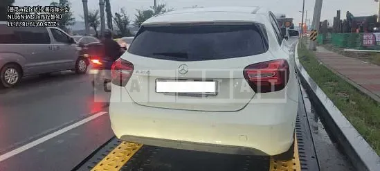 Photo 2 of 4: 2017 Mercedes-Benz A200 — Korean insurance auction