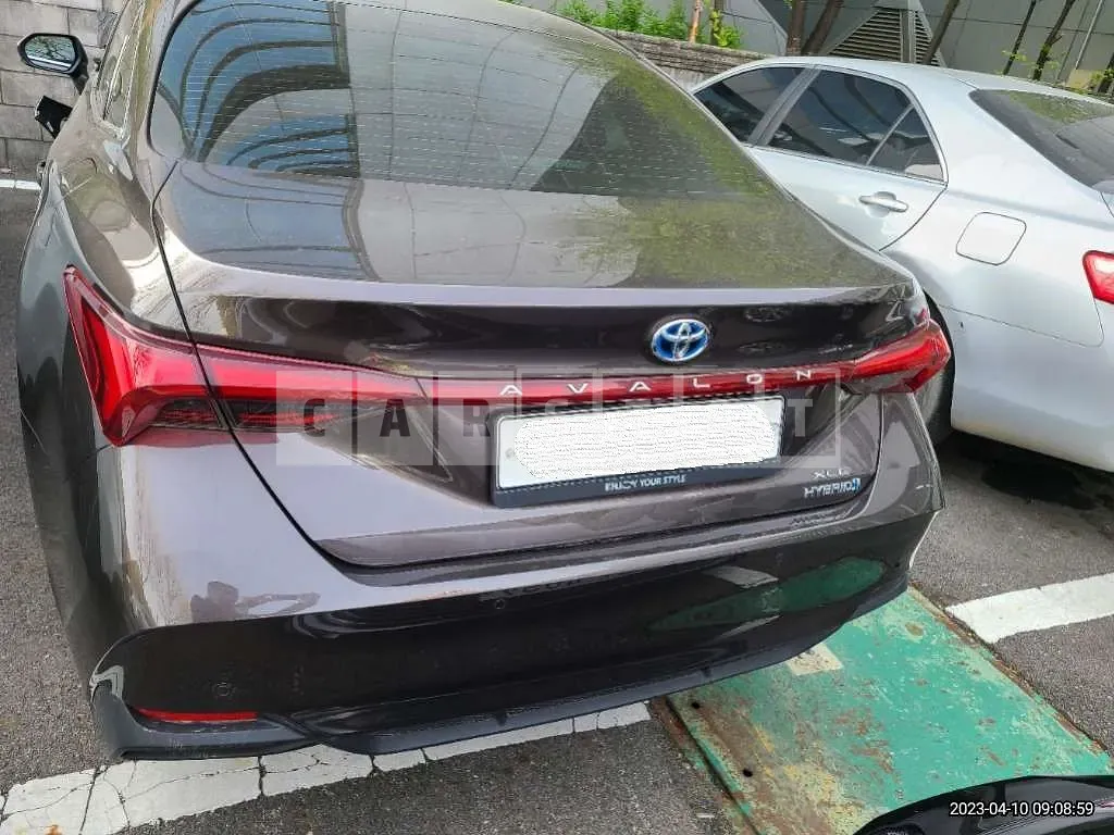Photo 2 of 3: 2019 Toyota Avalon, VIN 4T1B21FB7KU008945 — Korean insurance auction