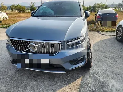 Photo 1 of 16: 2019 Volvo XC40T4 AWD — Korean insurance auction