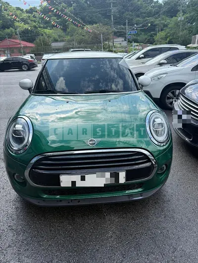 Photo 1 of 6: 2019 MINI Cooper — Korean insurance auction