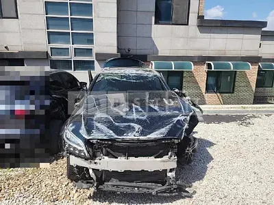Photo 1 of 12: 2019 Mercedes-Benz C220 d 4Matic — Korean insurance auction