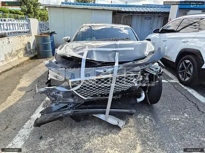 Photo 1 of 14: 2020 Genesis G70, VIN KMTG341ABKU058333 — Korean insurance auction