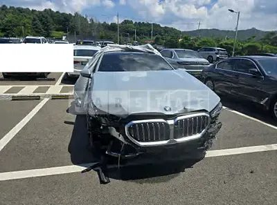 Photo 1 of 20: 2025 BMW 530e xDrive — Korean insurance auction