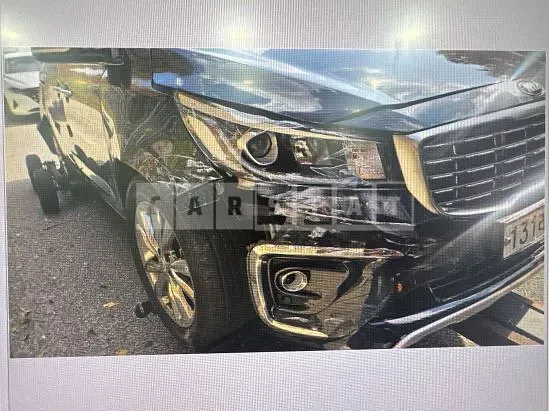 Photo 2 of 8: 2019 Kia Carnival, VIN KNAMC81ABKS583565 — Korean insurance auction