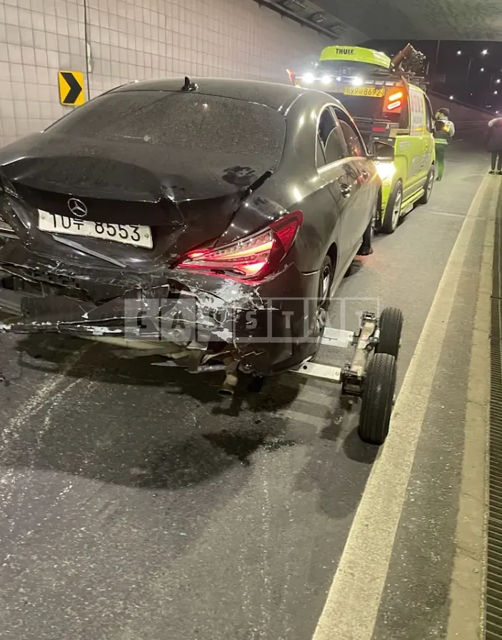 Photo 2 of 2: 2019 Mercedes-Benz CLA220, VIN WDDSJ4FB2KN725746 — Korean insurance auction
