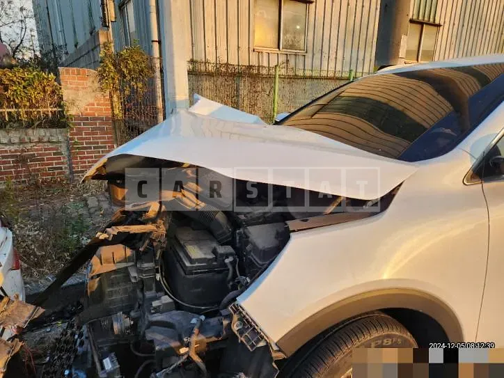 Photo 2 of 15: 2015 Kia Sorento 2.0 — Korean insurance auction