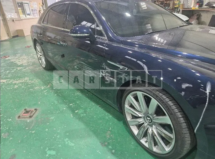Photo 2 of 5: 2016 Bentley Flying Spur W12 — Korean insurance auction