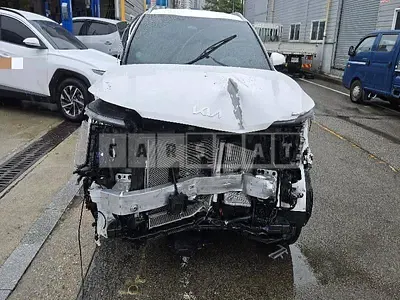 Photo 1 of 22: 2024 Kia Sorento Hybrid — Korean insurance auction
