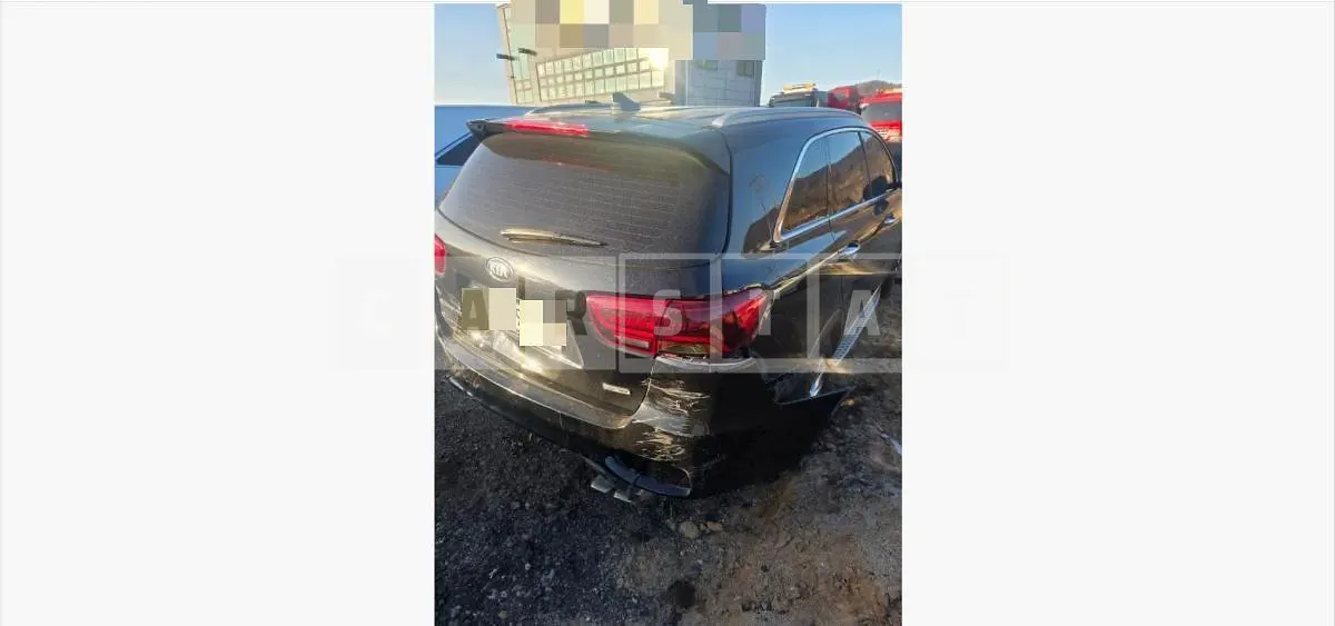 Photo 2 of 13: 2017 Kia Sorento — Korean insurance auction