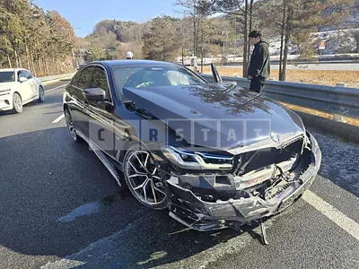 Photo 1 of 17: 2021 BMW 530e, VIN WBA51AG09NCH74395 — Korean insurance auction