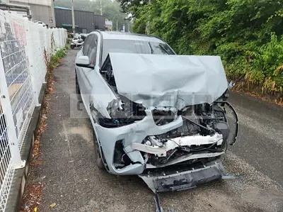 Photo 1 of 25: 2022 BMW X3 xDrive 20i — Korean insurance auction