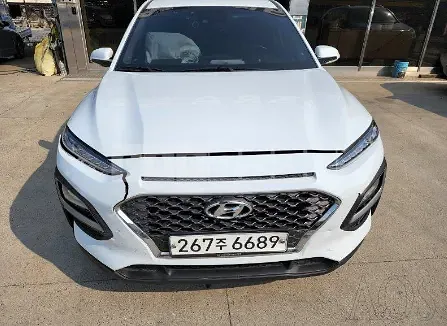 Photo 2 of 15: 2020 Hyundai Kona, VIN KMHK4815GLU543063 — Korean insurance auction