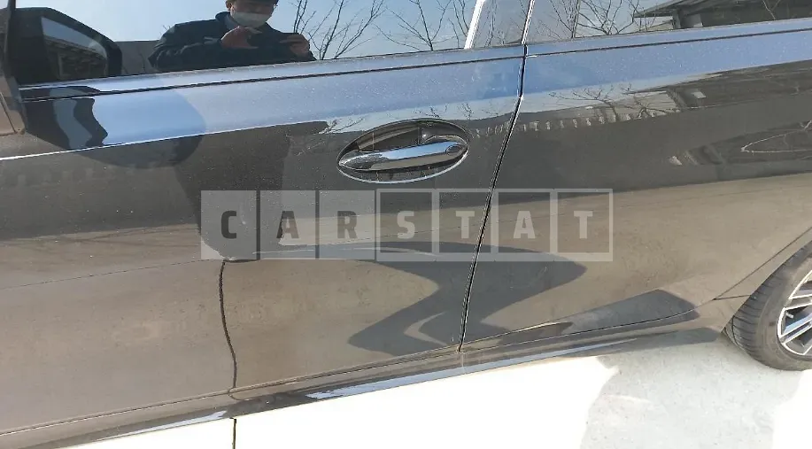 Photo 2 of 22: 2022 BMW 320i, VIN WBA5X5108NFM05862 — Korean insurance auction