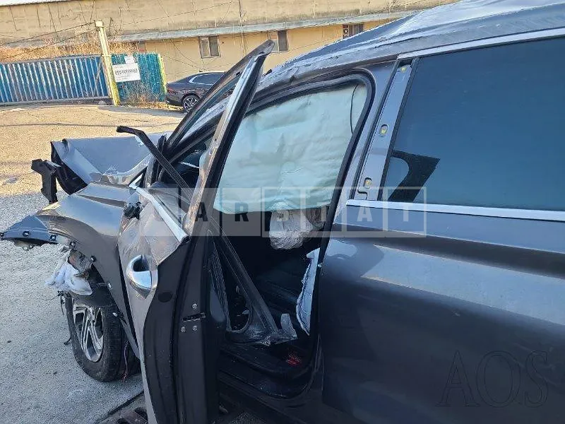 Photo 2 of 13: 2021 Hyundai Santa Fe, VIN KMHS281HHMU378653 — Korean insurance auction