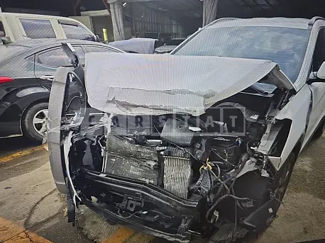 Photo 2 of 21: 2016 Hyundai Santa Fe — Korean insurance auction