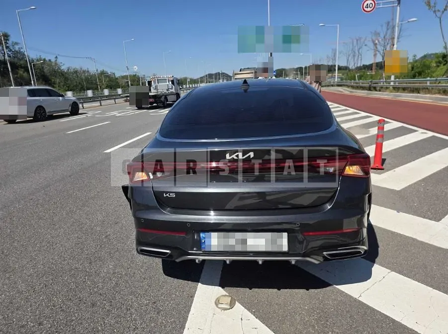 Photo 2 of 9: 2022 Kia K5 2.0 — Korean insurance auction