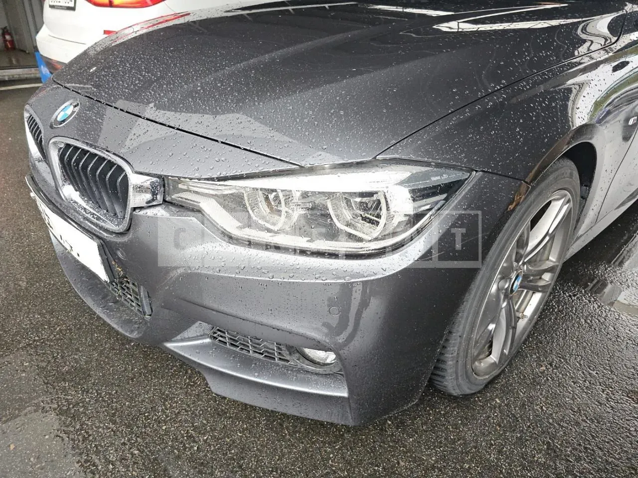 Photo 2 of 31: 2017 BMW 320i, VIN WBA8A9104HK883987 — Korean insurance auction