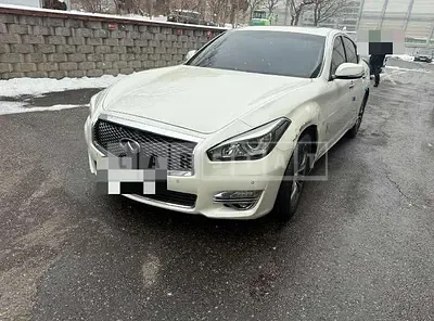 Photo 1 of 17: 2016 Infiniti Q70 3.7 — Korean insurance auction