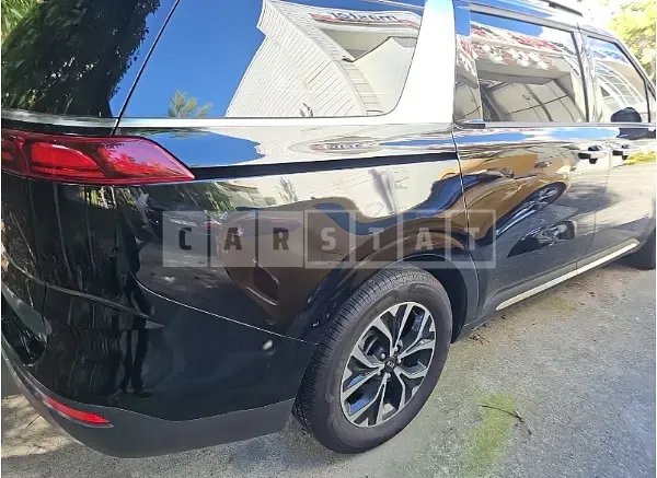 Photo 2 of 16: 2021 Kia Carnival, VIN KNANC81BBMS014549 — Korean insurance auction