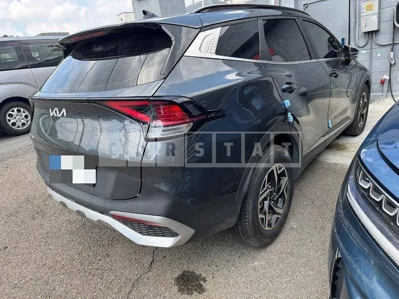 Photo 2 of 28: 2023 Kia Sportage — Korean insurance auction