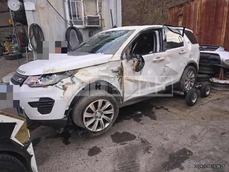 Photo 2 of 18: 2016 Land Rover Discovery Sport 2.0d — Korean insurance auction