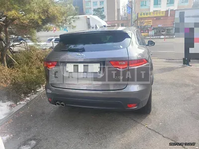 Photo 1 of 17: 2017 Jaguar F-Pace 20d, VIN SADCA2BN4JA274915 — Korean insurance auction