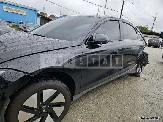Photo 2 of 19: 2025 Hyundai IONIQ 6 — Korean insurance auction