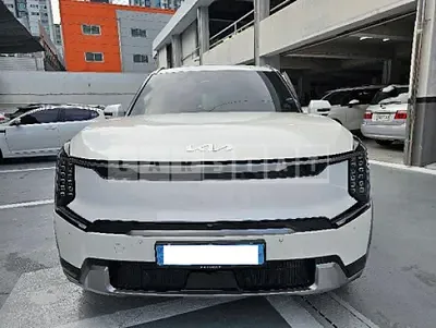 2024 * Kia EV9