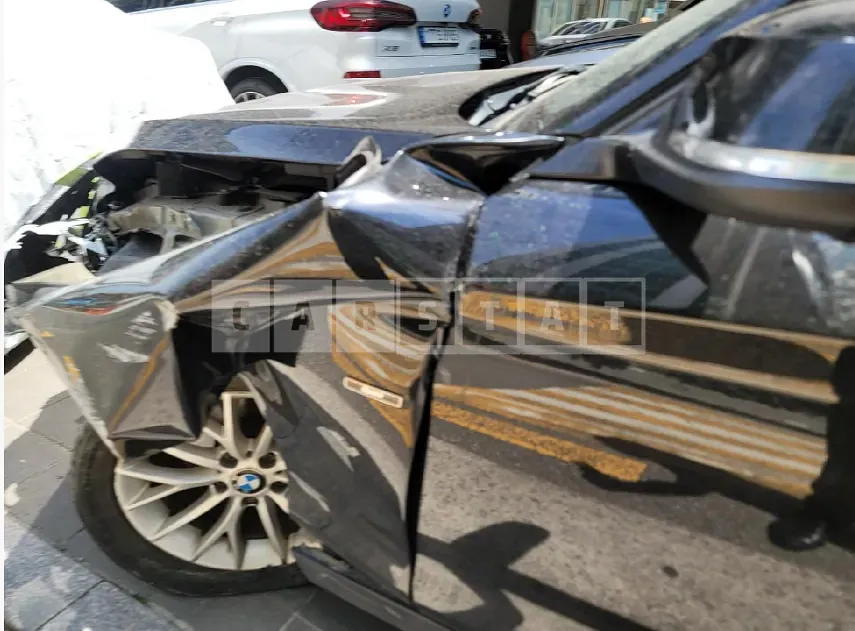 Photo 2 of 15: 2016 BMW 118d — Korean insurance auction