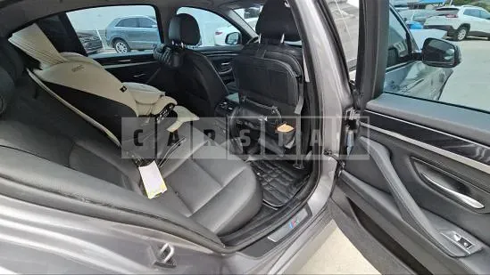 Photo 2 of 13: 2016 BMW 520d — Korean insurance auction