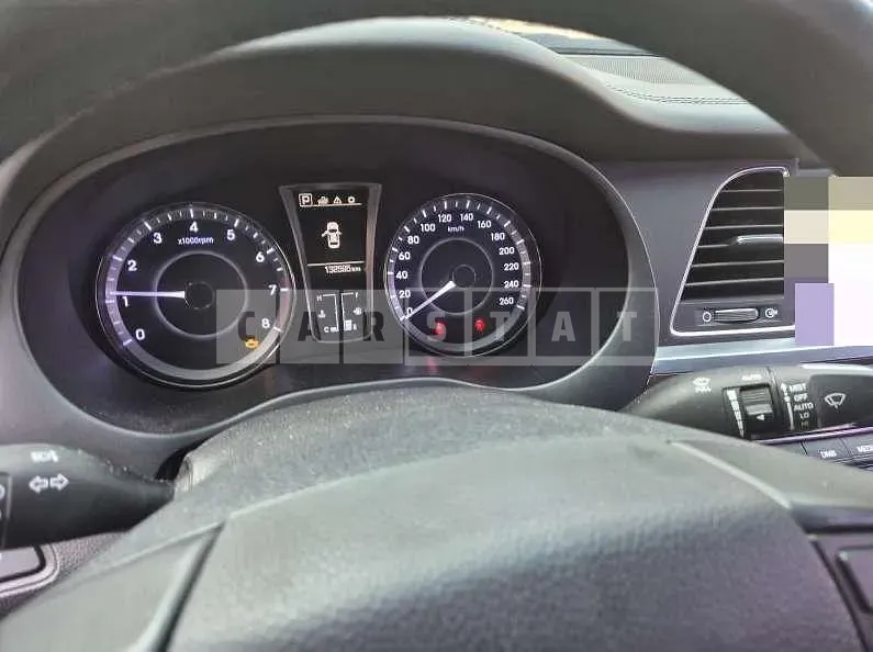 Photo 2 of 10: 2015 Hyundai Aslan, VIN KMHFM411BFA005733 — Korean insurance auction