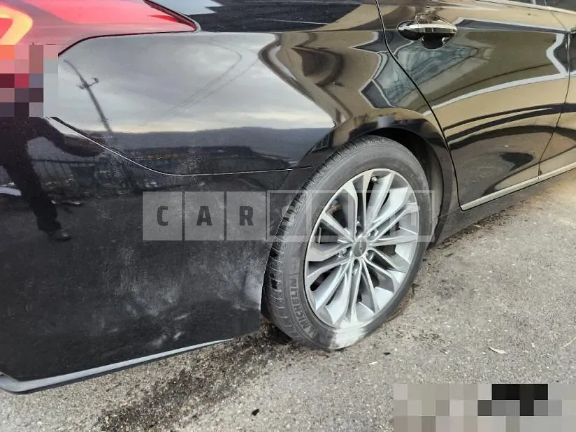 Photo 2 of 8: 2016 Genesis 3.3 — Korean insurance auction