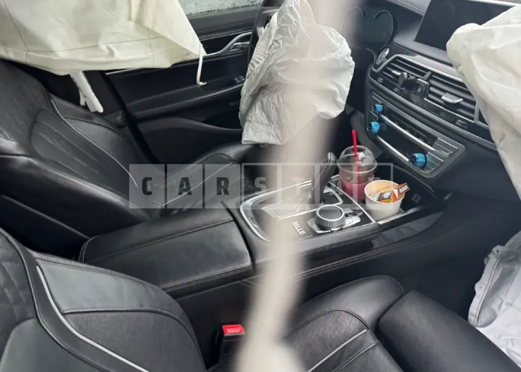 Photo 2 of 7: 2017 BMW 740d xDrive — Korean insurance auction