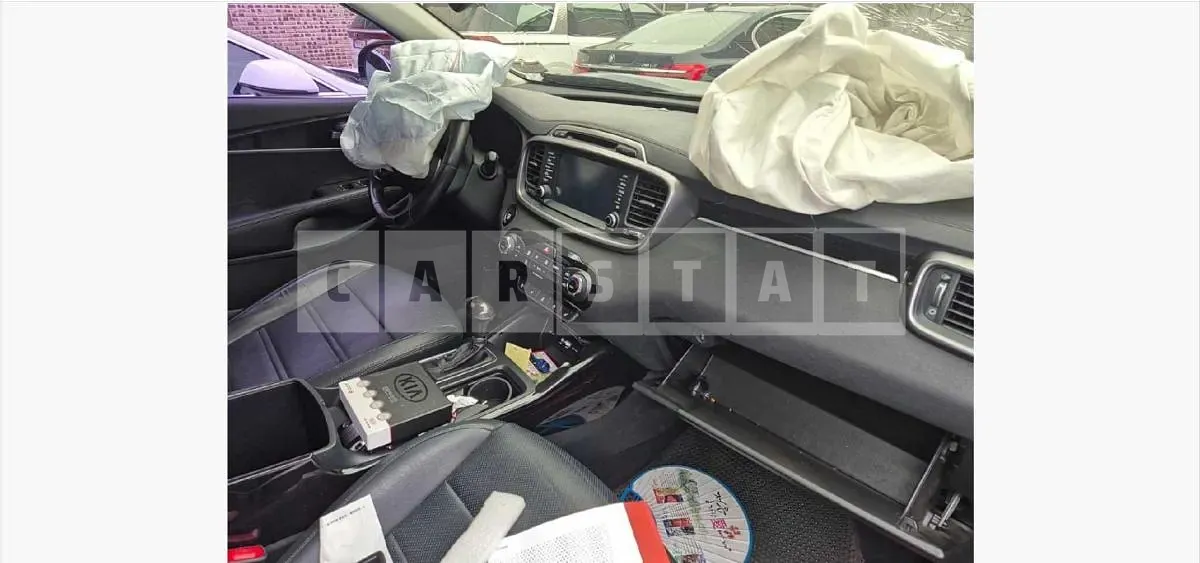 Photo 2 of 13: 2015 Kia Sorento 2.0 (4WD) — Korean insurance auction