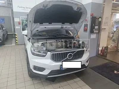 Photo 1 of 11: 2022 Volvo XC40 B4 AWD, VIN YV1XZK92CN2655219 — Korean insurance auction