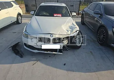Photo 1 of 13: 2016 BMW 320i — Korean insurance auction