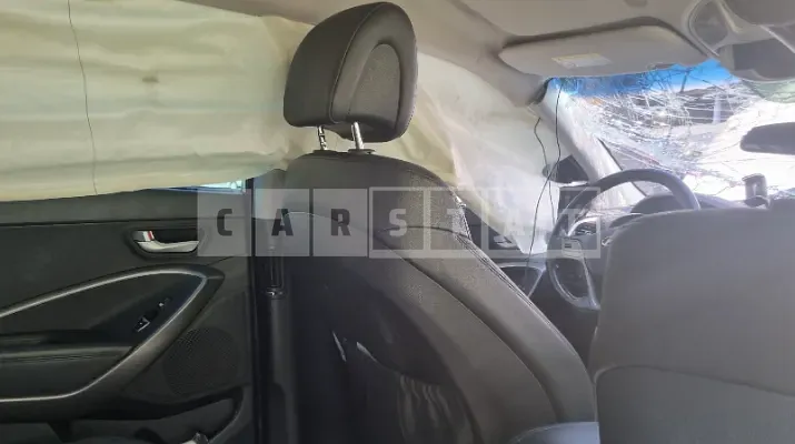 Photo 2 of 8: 2015 Hyundai Santa Fe, VIN KMHSW81UBFU331308 — Korean insurance auction