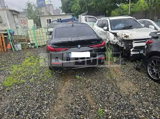 Photo 2 of 32: 2024 BMW 220i Gran Coupe — Korean insurance auction