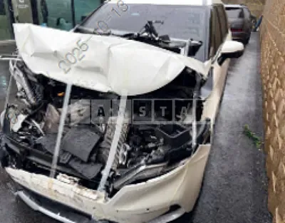 Photo 1 of 41: 2022 Kia Carnival — Korean insurance auction