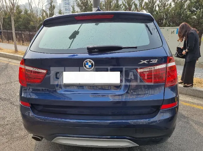 Photo 2 of 12: 2016 BMW X3 xDrive 20d, VIN WBAWZ5103G0L19329 — Korean insurance auction