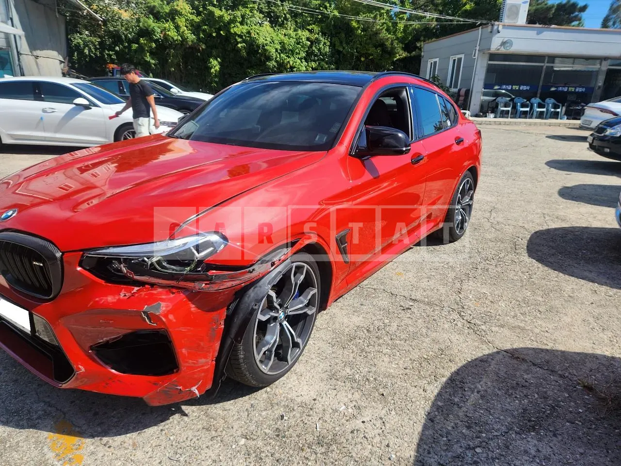 Photo 2 of 33: 2020 BMW X4 M, VIN WBSUJ0103L9B41251 — Korean insurance auction