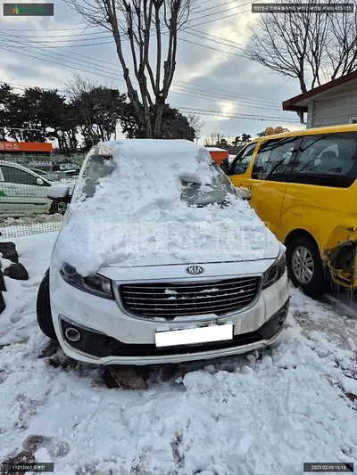 Photo 1 of 25: 2016 Kia Carnival, VIN KNAME81ABHS288754 — Korean insurance auction