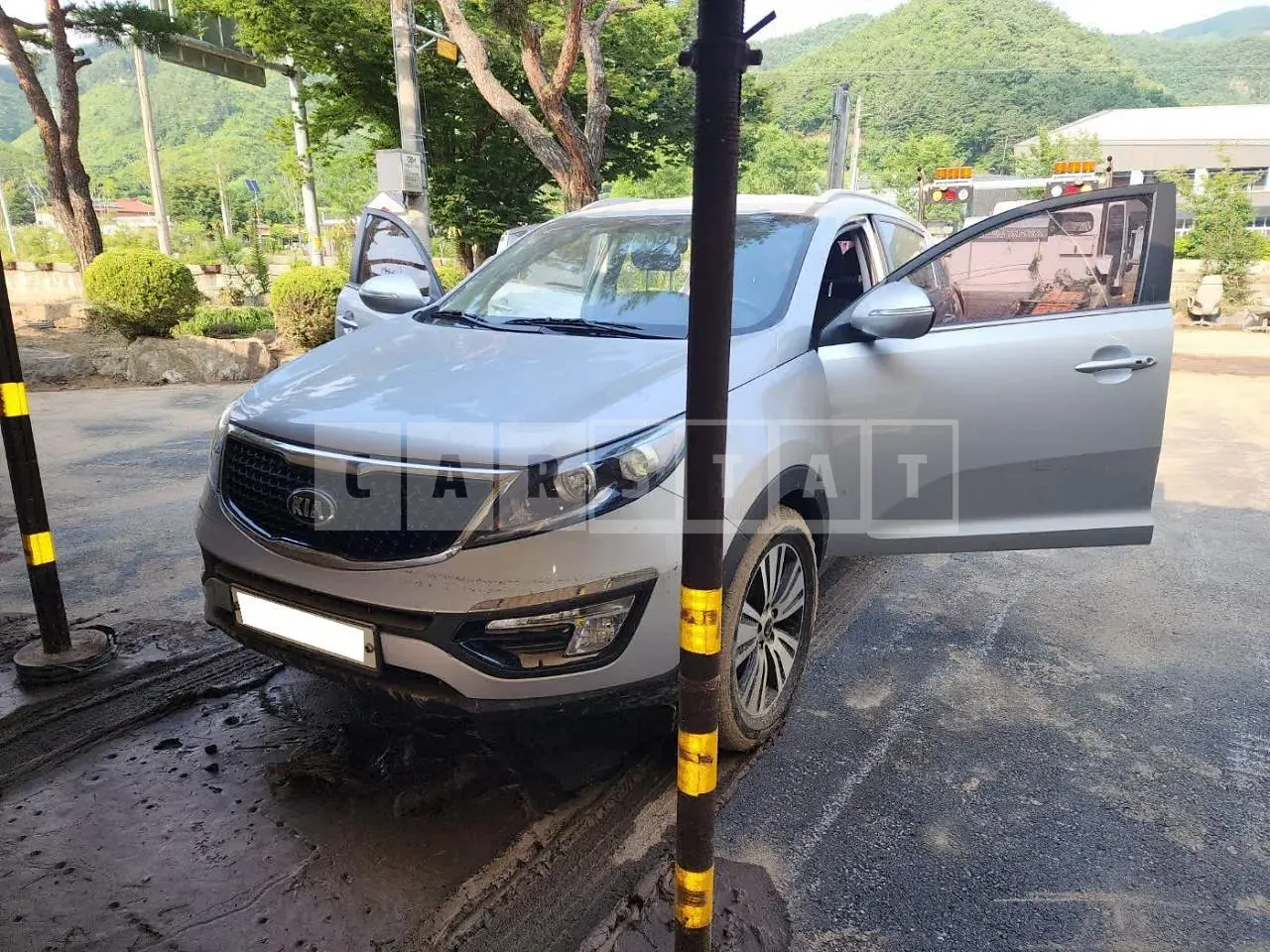 Photo 2 of 7: 2015 Kia Sportage, VIN KNAPC813DGK861630 — Korean insurance auction