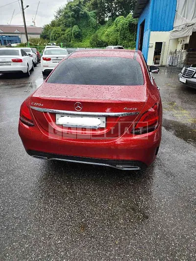 Photo 1 of 16: 2019 Mercedes-Benz C220d 4Matic, VIN WDDWF1FB5KR491743 — Korean insurance auction